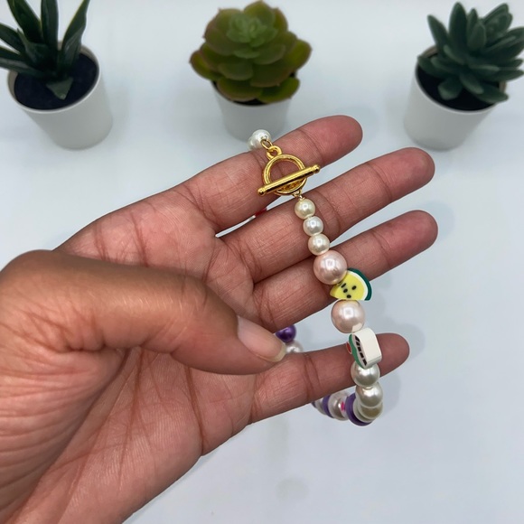 Handmade 90’s Y2K Inspired Beaded Necklace - Picture 6 of 9